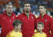 Португалия - Нидерланды на чемпионате по футболу Евро 2012, 17 июня 2012 (84xHQ) 615480201604673