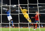 Испания - Италия - Финальный матс на чемпионате Евро 2012, 1 июля 2012 (322xHQ) 102bfc201621206