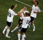 Германия - Нидерланды - на чемпионате по футболу Евро 2012, 9 июня 2012 (179xHQ) B9dc90201645634