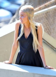 Isabel Lucas イザベル・ルーカス