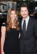 Кристиан Бэйл (Christian Bale) 2009-06-23 At Public Enemies Premiere in LA - 184xHQ 1a8f86207602844